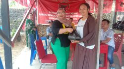 Jelang Bulan Ramadhan, Ketua DPC PDI-P Butur Ahmad Afif Darvin Bagi Ribuan Paket Sembako