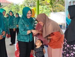 Puasa ke-14 Ramadan, TP PKK Buton Utara Berbagi Sembako untuk Lansia dan Keluarga Kurang Mampu