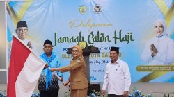 Wakil Walikota Baubau Resmi Lepas 135 Jemaah Haji Menuju Tanah Suci